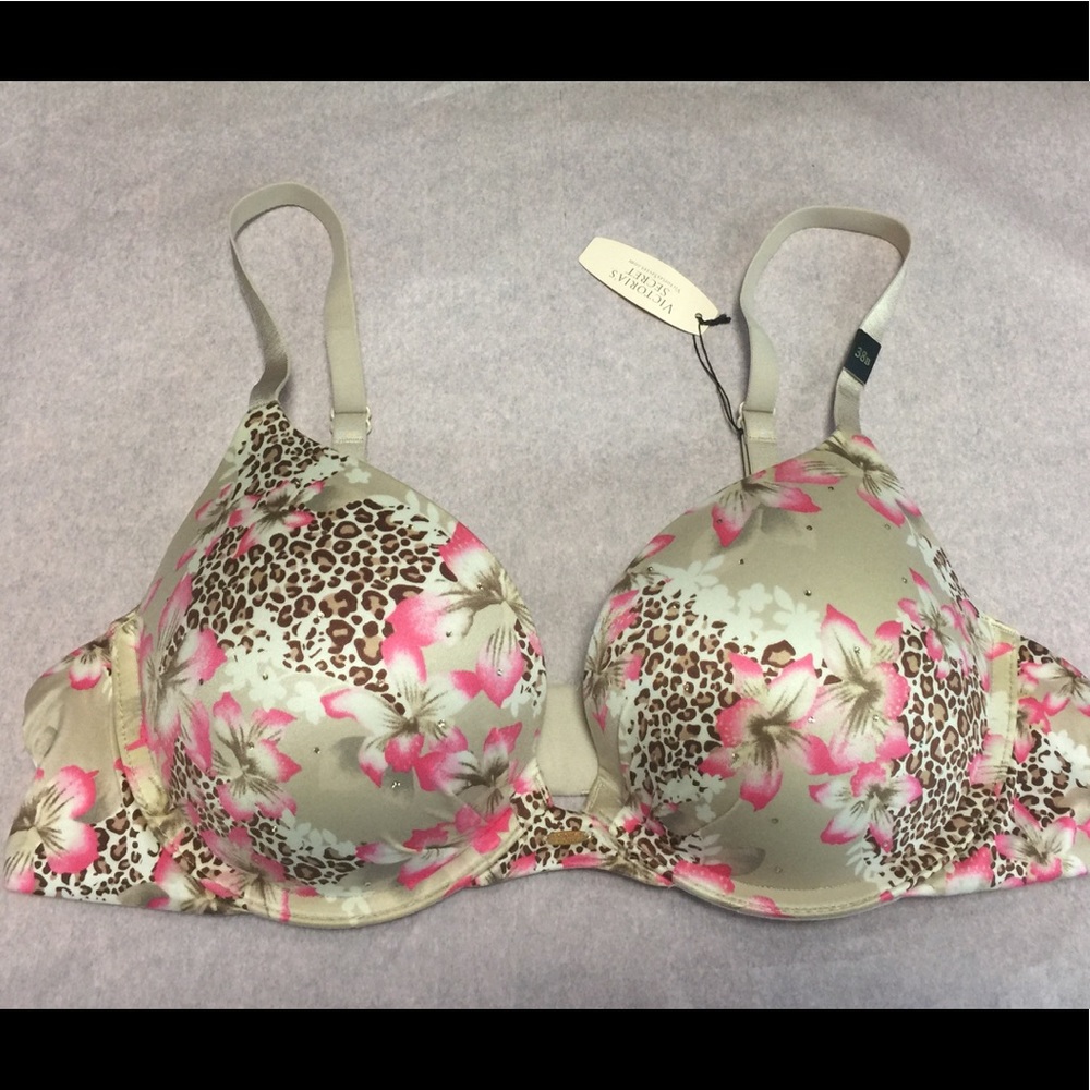 Victoria’s Secret Plunge Bra 38B